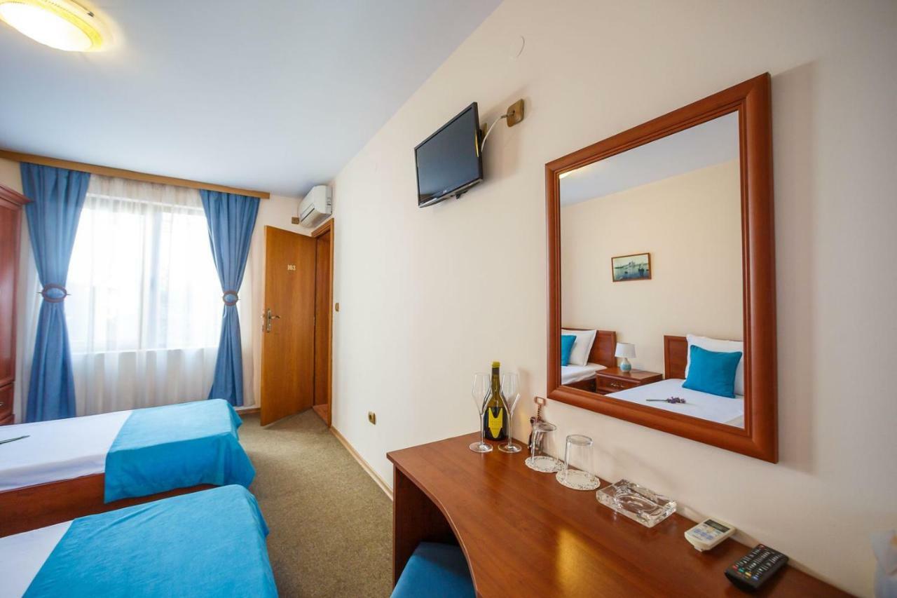 סוזופול Hotel Albatros Old Town מראה חיצוני תמונה